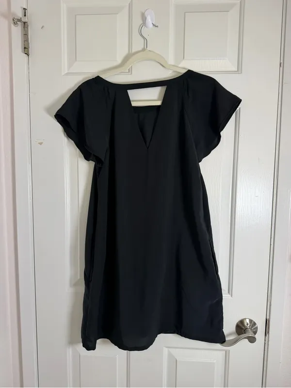 Abercrombie & Fitch Black Short Sleeve Dress with‎ Back Cutout - Image 3