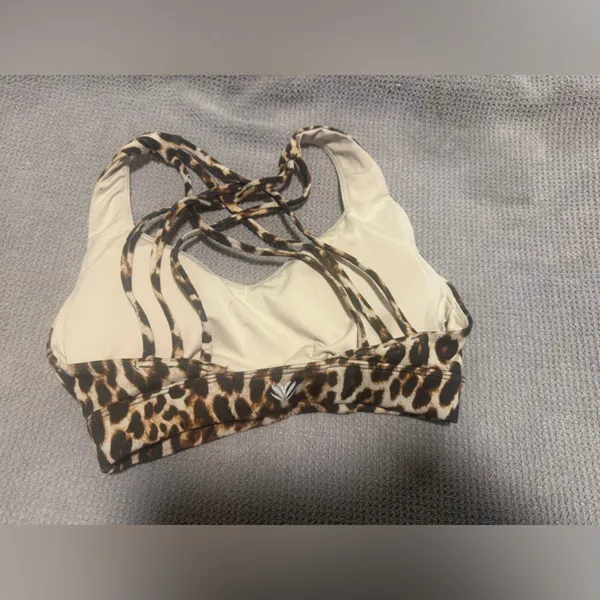 Athleta Leopard Print Strappy Back Sports Bra XS S - Image 3