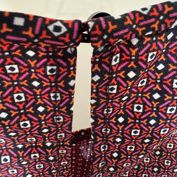 MERONA Small Sleeveless Blouse. - Image 5