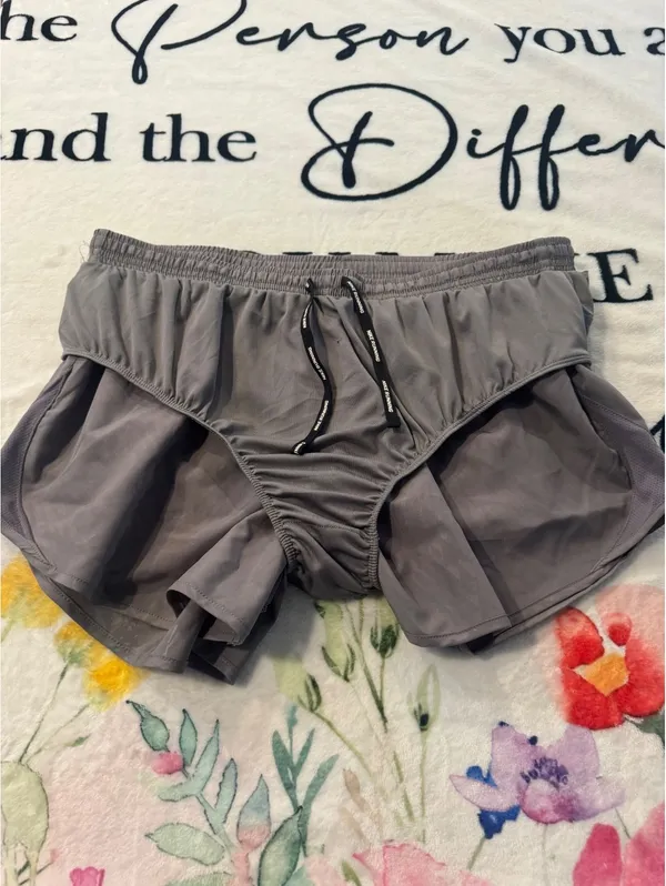 Nike Dri-FIT Womens Medium Gray TRunning Shorts Athletic Gym Workout Size L - Image 6