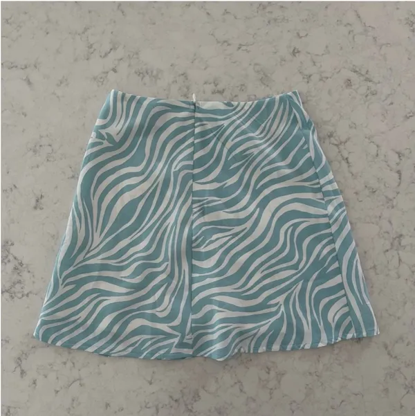 Princess Polly Teal Zebra Mini Skirt - Image 2