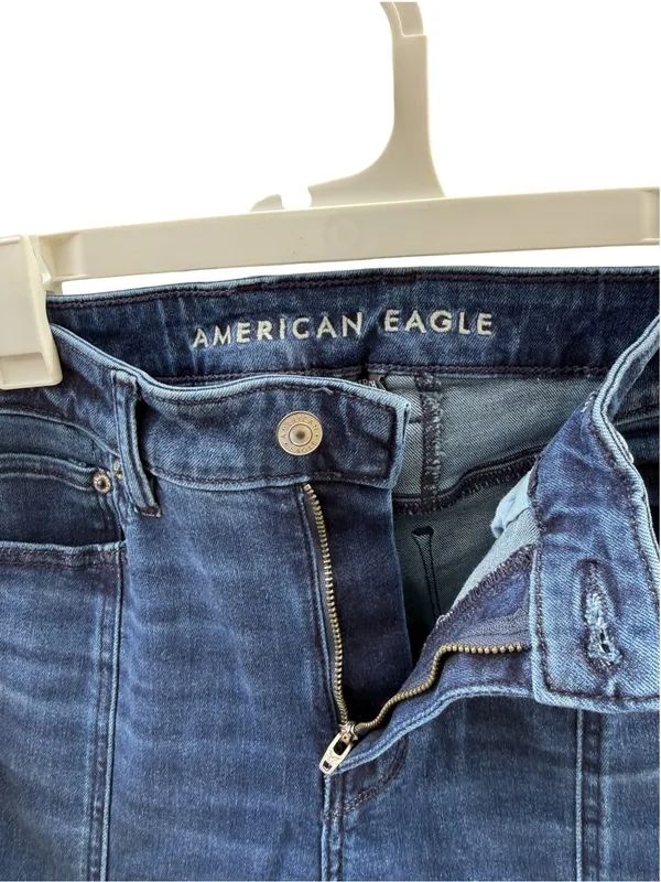 American Eagle Festival Flare Jeans 70s Boho Front Seam Slit Hem Dark Wash 8 - Image 9