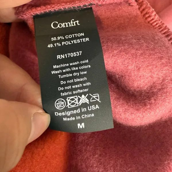 Comfrt Travel Essentials Hoodie, Berry, M Purple Size M - Image 7
