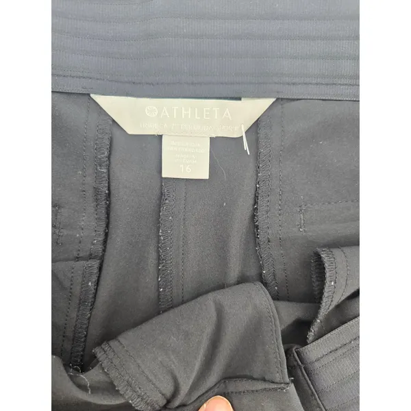 Athleta Bermuda Short Womens 16 Tribeca 7" Black Stretch EUC - Image 3