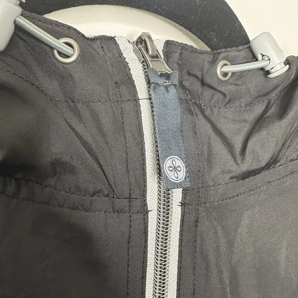 Lauren James Hooded Water resistant Windbreaker Drawstring Jacket women Sz Small - Image 2