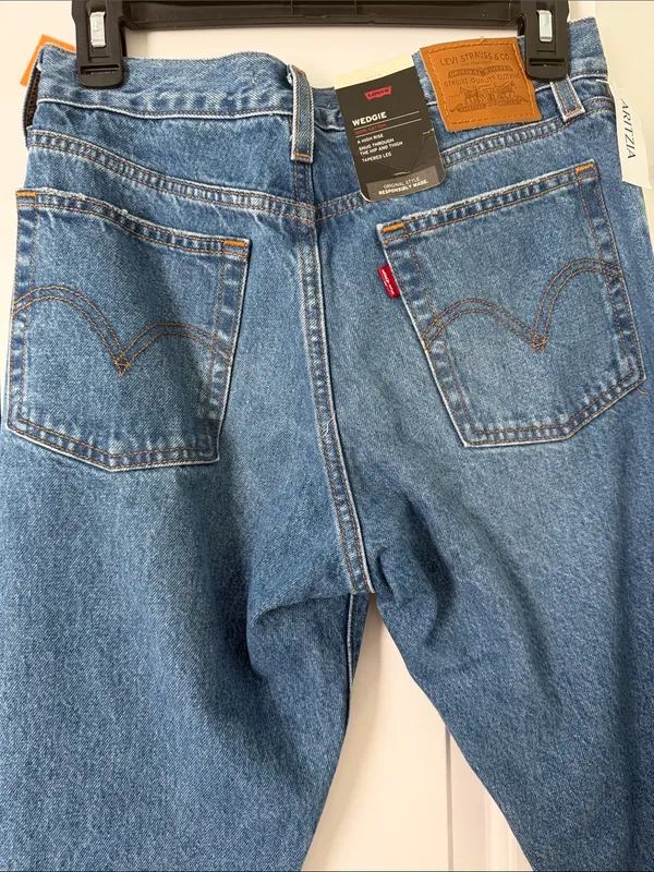 Levi's Classic Distressed Blue Jeans - Image 2
