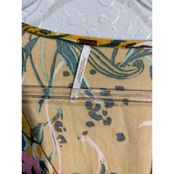 Free People Bella Golden Yellow Floral Print Spring Tunic Blouse sz M Boho - Image 5