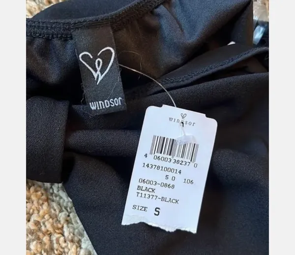 Windsor NWT Sz S Adorable Black Crop Top W Large Bow - Image 8