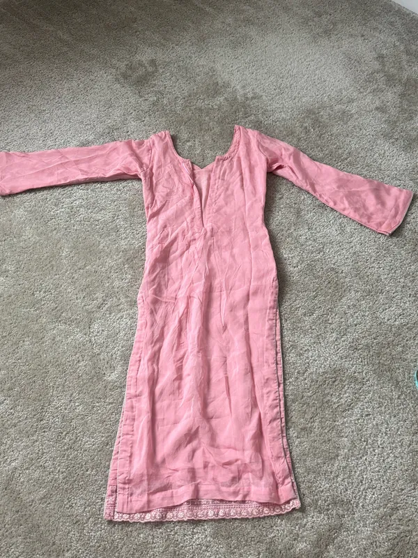 Light pink Indian/Pakistani Dress (suit) - Image 10