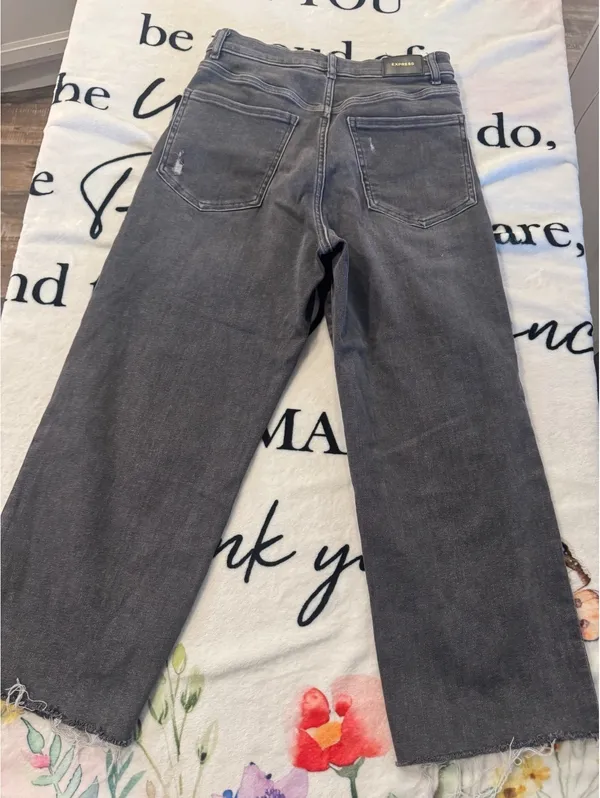 Express Black Cropped High-Waisted Wide-Leg Jeans, Size 10 - Image 3
