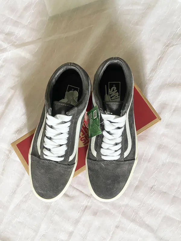 Women Old Skool Suede Size 9.5 - Image 8