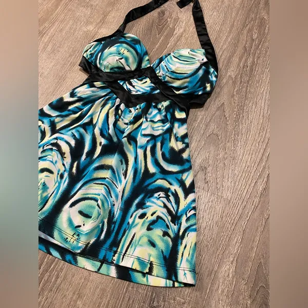 Charlotte Russe Blue Abstract Halter Top Size Small | Strappy Summer Tank - Image 4