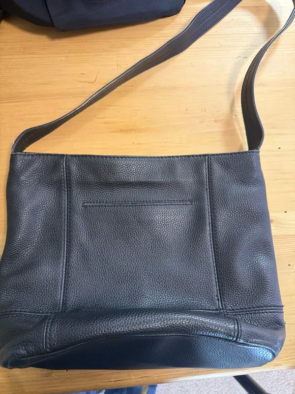 The Sak De Young Leather Hobo Bag Purse Pebbled‎ Black Shoulder Bag Neutral - Image 5