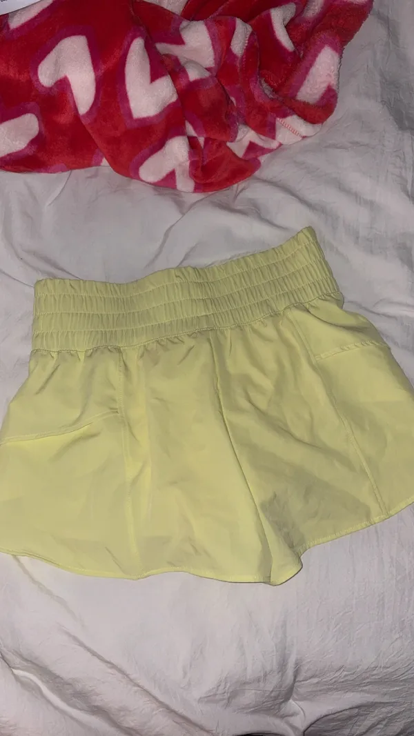 Apana Shorts Athletic - Image 2