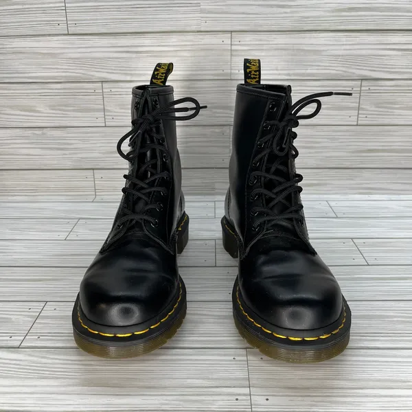 Dr. Martens Women's 1460 Smooth Leather Lace Up‎ Combat Boots in Black Size 8 - Image 2