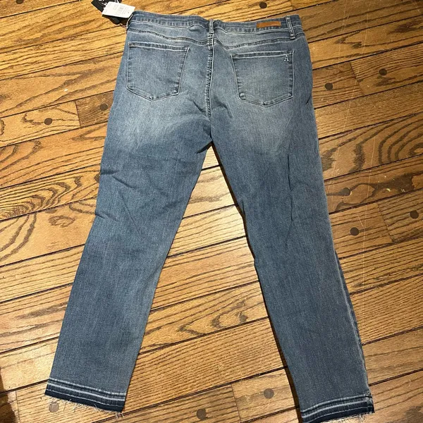 Articles of Society Super Soft Crop Jeans - Image 5