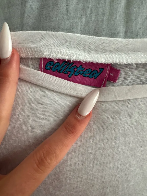 Edikted Crop Top White - Image 2