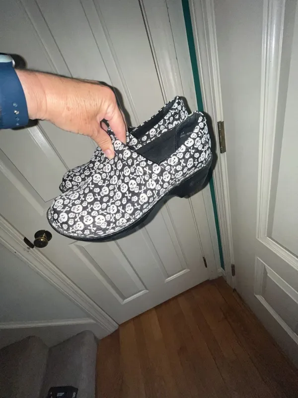 B.O.C. Born Concept Women's Black and White Skull Print Slip-On Clogs - Image 5