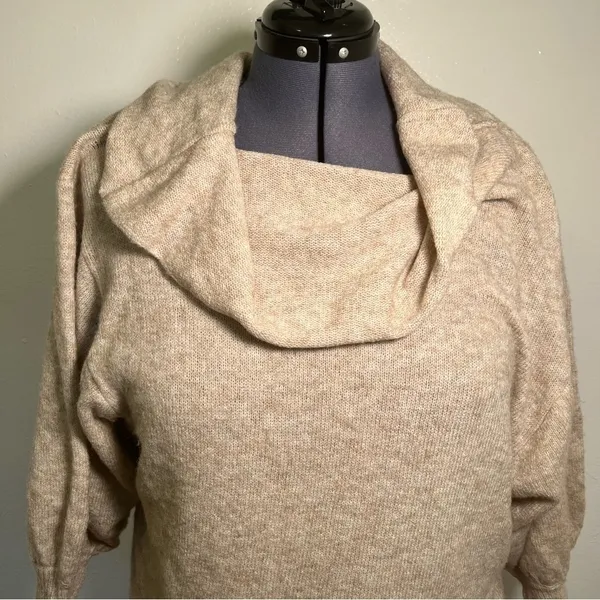 Cato Women's Sz XL Cowl Neck Sweater Oatmeal Heather Beige Dolman Sleeve Stretch - Image 3