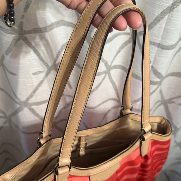 Coach Red and Tan Zebra Striped Purse 👜 - Image 5