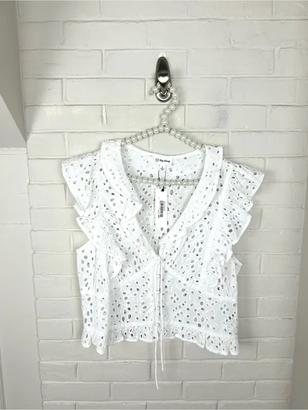 NWT The Drop Margo Tie Sleeveless White Eyelet Top Size XL - Image 2