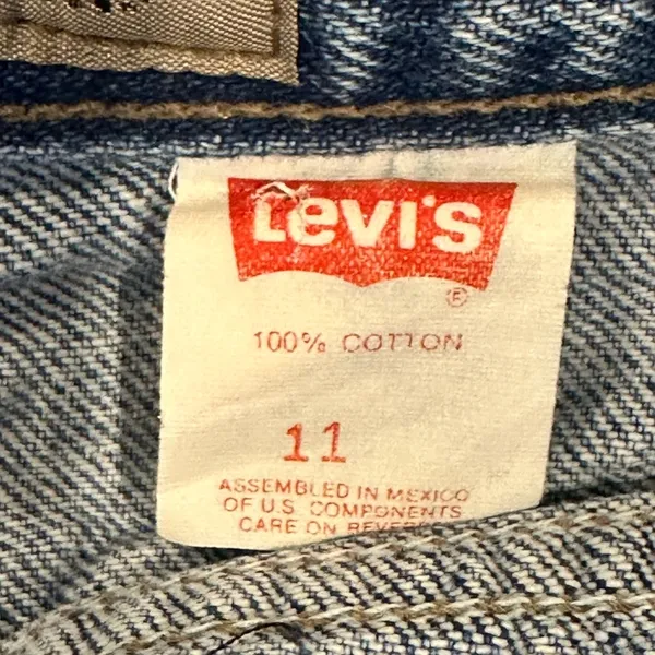 Levi’s Vintage 80’s 900 series size 11 denim jean shorts - Image 5