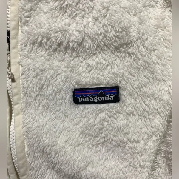 Patagonia white hooded 1/4 zip fleece - Image 2