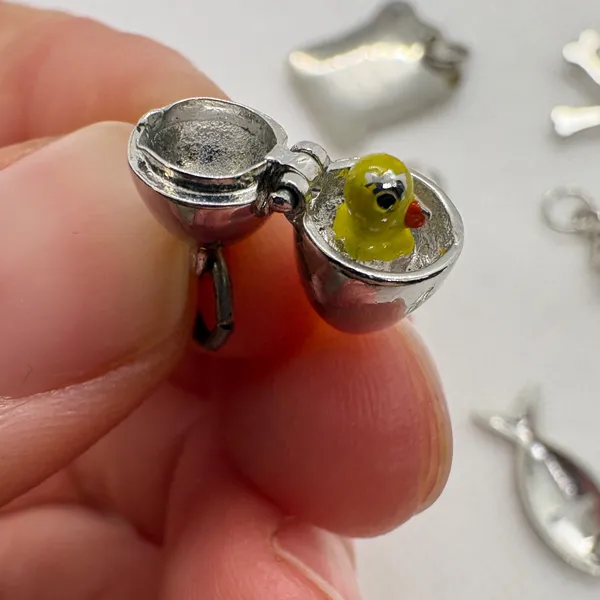 Vintage Silver Tone Charm‎ Lot Skull Tooth Pentagram Chick in Egg 7pc SKU 262 - Image 5