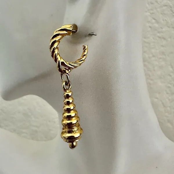 Gold tone vintage hoop drop earrings - Image 2