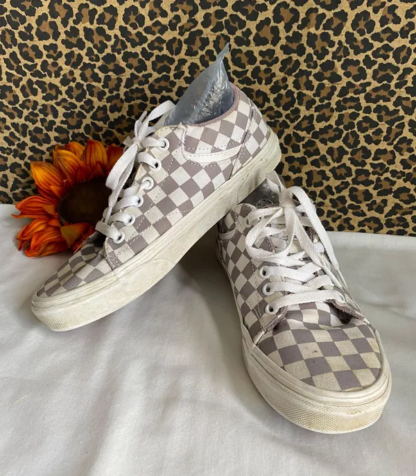 Vans Grey/White Checkered Low Top Sneakers | 7 | - Image 5