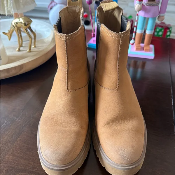 Timberland Carnaby Cool Women’s Chelsea Ankle Boot 8.5 - Image 2