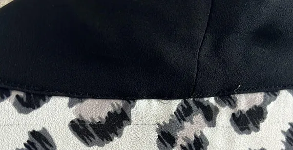 Victoria's Secret Kimono Robe Leopard Animal Print Neutral Black Trim M/L - Image 8