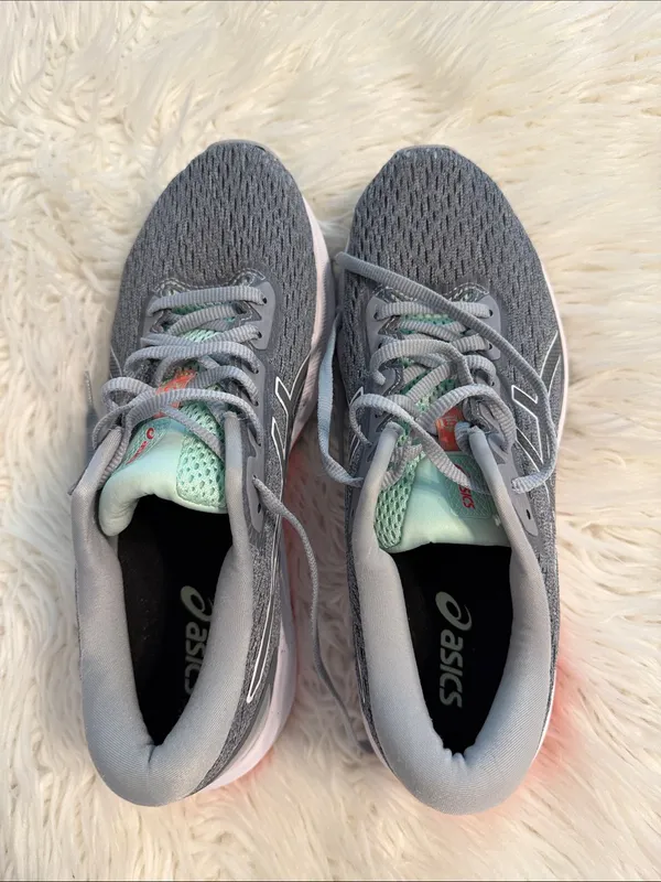 ASICS Women’s Gray Running Shoes with Mint and Coral Accents size 10 - Image 4