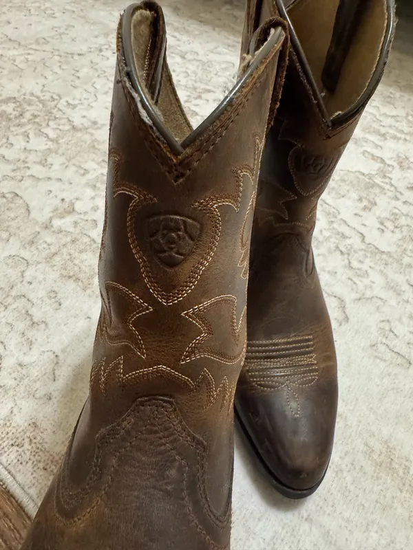 Ariat Heritage Western Boots  - Image 3