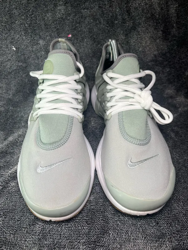 Nike Air Presto Premium Light Bone Barely Green Women's Size 9 878068-011 - Image 2