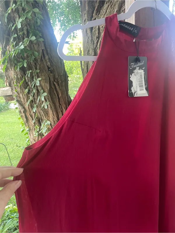 Fantasist Sleeveless Red Shift Dress with High Neck - Image 2