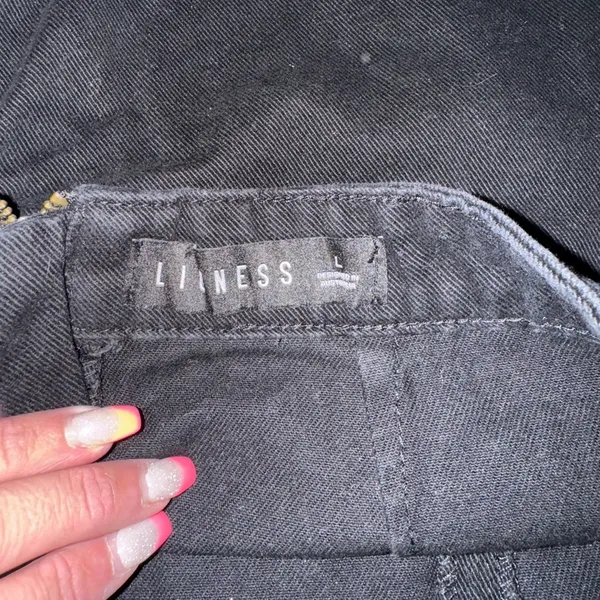 LIONESS Classic Black Mini Skirt - Image 3