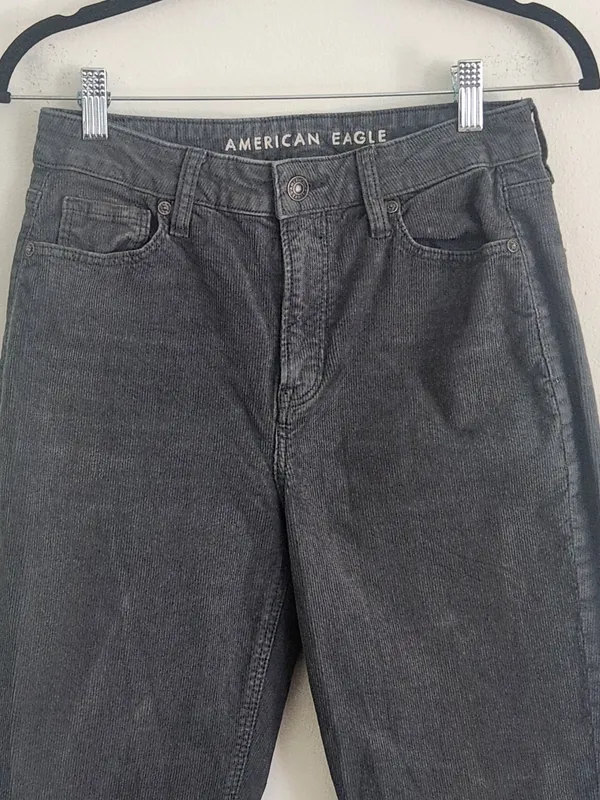 American Eagle Dusty Green Mom Straight Corduroy Jeans Size 4 - Image 3