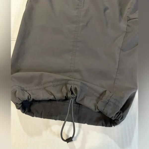 Columbia Women's Omni‎ Shield Gray Hiking Pants Repellent Size 8w 18L Pre-owned - Image 6