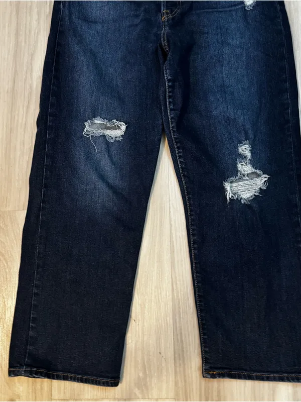 Levi’s women’s ribcage straight ankle jeans distressed dark wash plus size 32 - Image 4