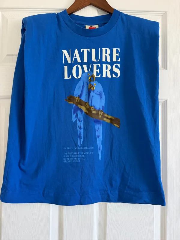 FARM Rio Nature Lovers Padded Shoulder Muscle Tee Blue Macaw Size Medium - Image 2