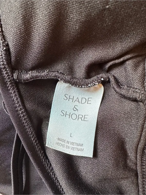 Shade and Shore Scalloped One Piece Swimsuit - Image 6