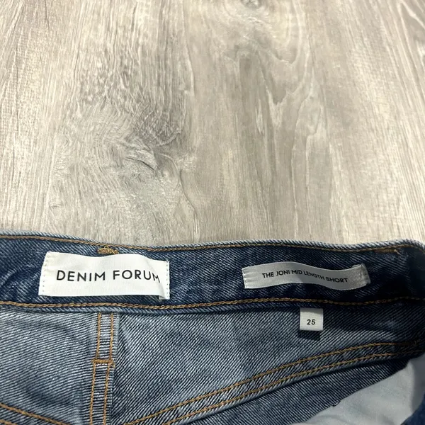 Denim Forum Aritzia Joni Mid Length Denim Jean Cotton Shorts Size 25 - Image 3
