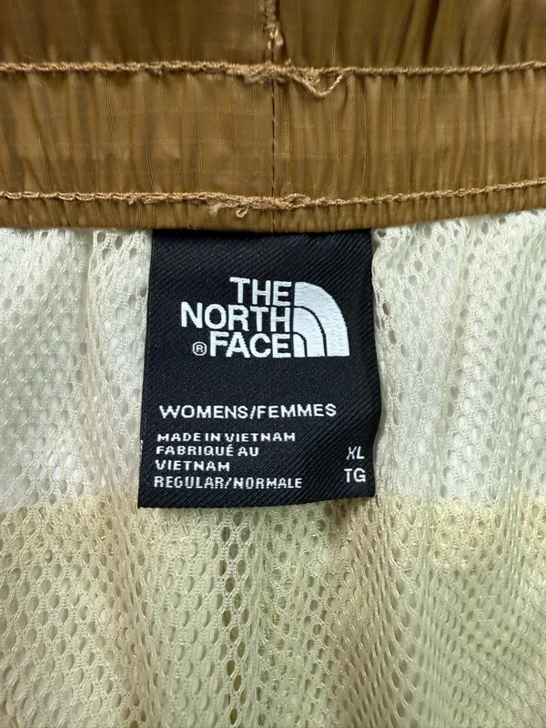 NWT The North Face TNF X Short in Gravel/Gardenia White Women’s Size XL Shorts - Image 7