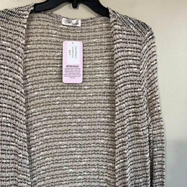 Tea N Rose NWT medium cardigan - Image 2