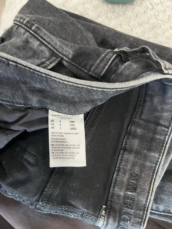 American Eagle Jeans - Image 2