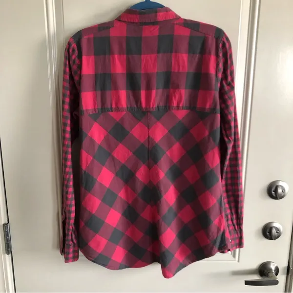 BKE Plaid Snap Button Long Sleeve Women’s Size M - Image 4