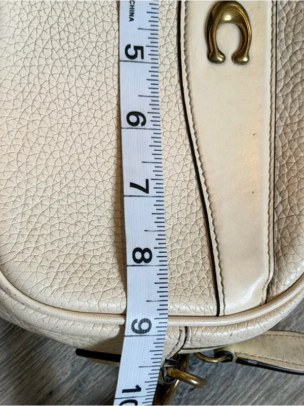 Coach Soft Pebbled Leather
Camera Bag CC386 Chalk Cream - Image 12
