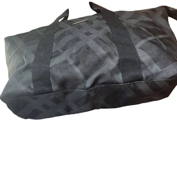 Burberry Fragrances Gray & Black Duffle Tote Weekender Bag - Image 3