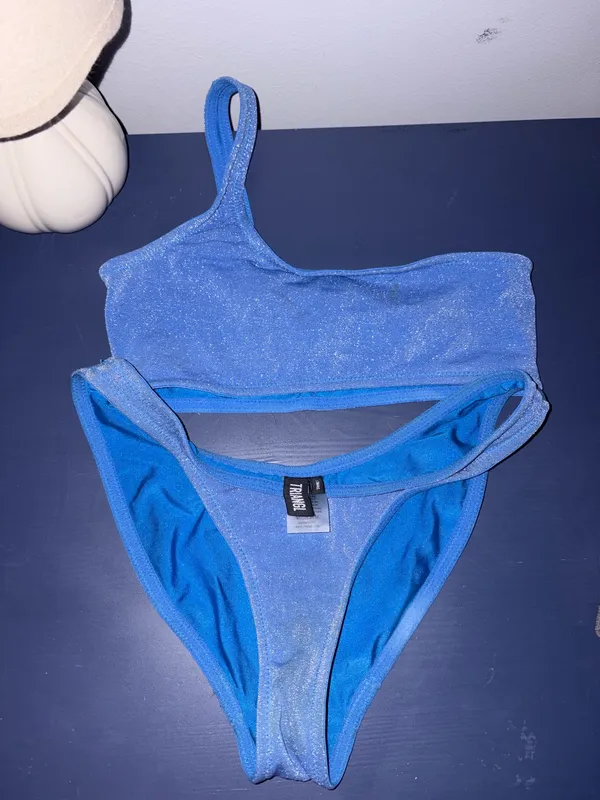 Triangl Bikini Set - Image 4